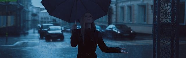 dreamdiary-Heavy and annoying rain